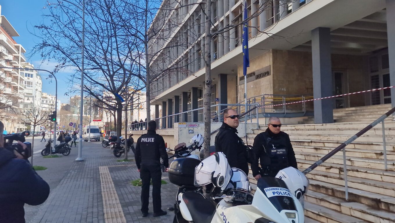 Θεσσαλονίκη: Έστειλαν βόμβα στο γραφείο της προέδρου Εφετων - Φάκελος με  εκρηκτικό μηχανισμό | ΕΙΔΗΣΕΙΣ