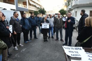 Πάτρα: Ο Κ. Πελετίδης στη στην κινητοποίηση της Ομοσπονδίας Συλλόγων Πωλητών Λαϊκών Αγορών Αχαΐας