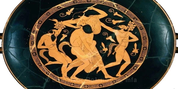 Παράσταση χορού σε ψηφιδωτό δάπεδο, ρωμαϊκής περιόδου, που εκτίθεται στο Αρχαιολογικό Μουσείο Πάτρας