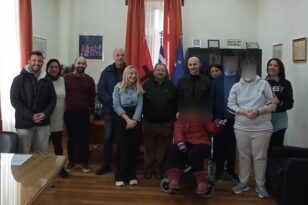 Αίγιο: Ζητήματα προσβασιμότητας των Ατόμων με Αναπηρία συζήτησε ο Δ. Καλογερόπουλος με εκπαιδευτικούς και μαθητές του ΕΕΕΕΚ