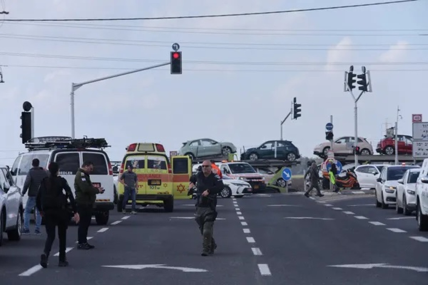 Israel: Two dead from an armed attack on a bus station – VIDEO |  World: News and News from around the World
 – 2024-03-02 00:08:00