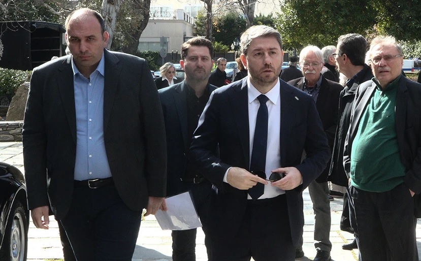 Λεωνίδας Γρηγοράκος: Το τελευταίο αντίο στον πρώην υπουργό του ΠΑΣΟΚ