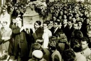 Σαν σήμερα 28 Φεβρουαρίου 1943 η Ελλάδα αποχαιρετά τον σπουδαίο Έλληνα ποιητή Κωστή Παλαμά - Δείτε τι άλλο συνέβη