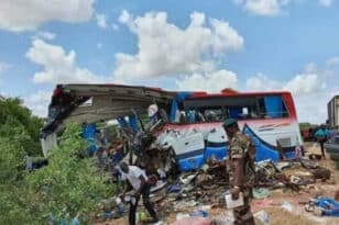 Μάλι: Σύγκρουση λεωφορείου με φορτηγό – Τουλάχιστον 15 νεκροί και 46 τραυματίες