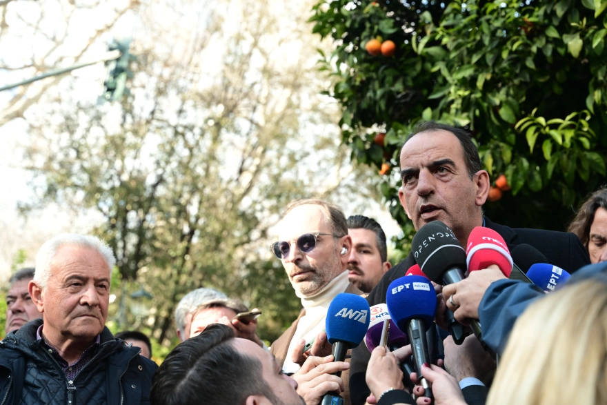 Με «μπλόκα παντού» απαντούν οι αγρότες μετά την συνάντηση με τον πρωθυπουργό - Κλιμάκωση κινητοποιήσεων σε Δυτική Ελλάδα και Μακεδονία