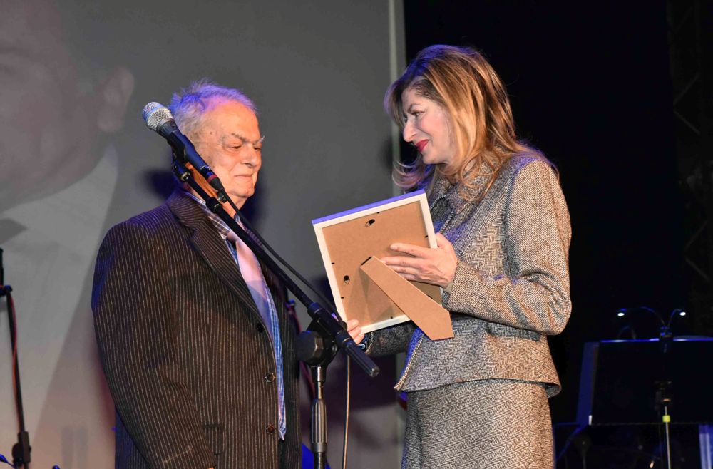 Ο Κώστας Πελετίδης και η Βίβιαν Σαμούρη στην εκδήλωση της χορωδίας του «Ορφέα»