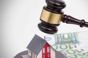 Δανειολήπτες - Εξωδικαστικός συμβιβασμός: Πώς οι οφειλέτες μπορούν να σταματήσουν τους πλειστηριασμούς