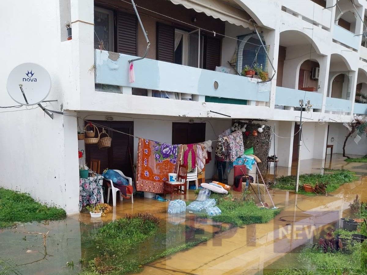 Χίος: Πλημμύρισαν σπίτια σε Αγία Ερμιόνη, Μέγα Λιμνιώνα και Κάμπο - ΦΩΤΟ