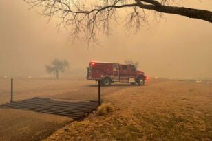 ΗΠΑ: Τουλάχιστον ένας νεκρός από τις πυρκαγιές στο Τέξας