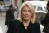Δούρου: «Δεν μπαίνω στο δίλημμα με ή κατά Τσίπρα» – Μήνυμα ενότητας στον ΣΥΡΙΖΑ