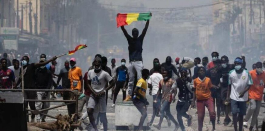 Σενεγάλη: Πλήθος διαδηλωτών για την αναβολή των προεδρικών εκλογών