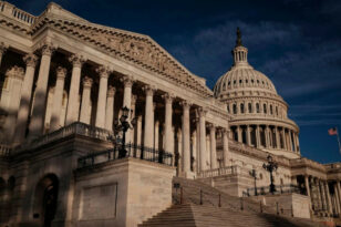 ΗΠΑ: Η Βουλή των Αντιπροσώπων αρνείται να θέσει σε ψηφοφορία το ν/σ για νέα βοήθεια στην Ουκρανία