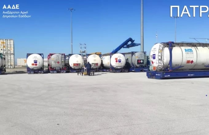 Patras: AADE block on 10 drums with dangerous solvents for fuel adulteration
 – 2024-07-05 13:30:53