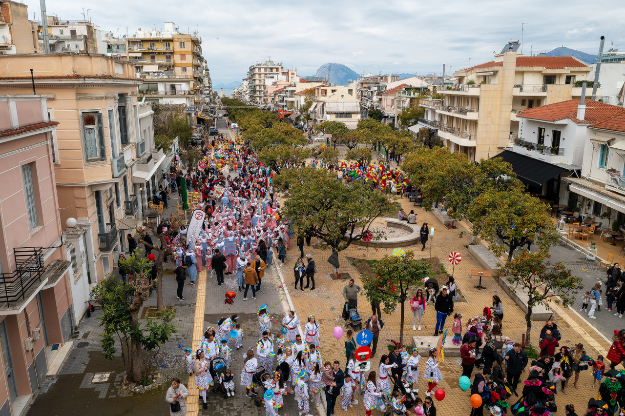 Patras: Today the big carnival parade of the little ones – See the series of groups
 – 2024-03-11 18:02:13