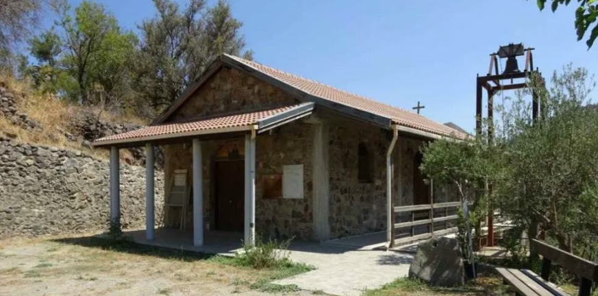 Σκάνδαλο σε Μονή στην Κύπρο: Μοναχοί με πακτωλό χρημάτων - Το τεχνητό μύρο και τα ροζ βίντεο