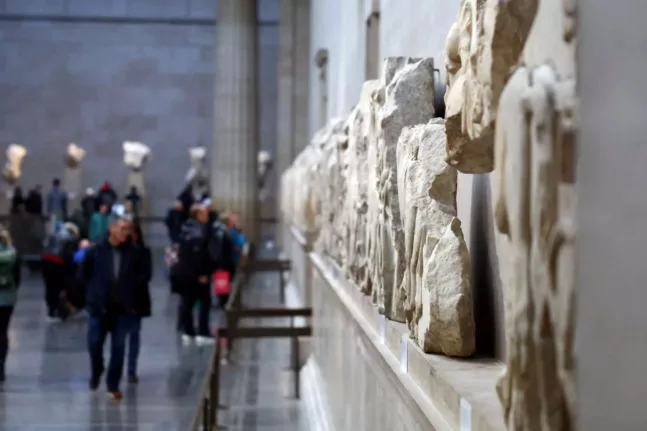 Βρετανικό μουσείο: Ο έφορος της αρχαιοελληνικής συλλογής έκλεψε εκατοντάδες αντικείμενα