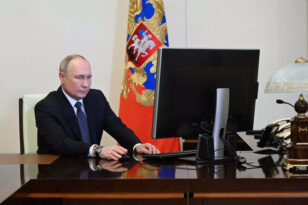 Ρωσία: Ο Πούτιν ψήφισε διαδικτυακά για τις προεδρικές εκλογές – «Ευχαριστούμε, ψηφίσατε επιτυχώς»