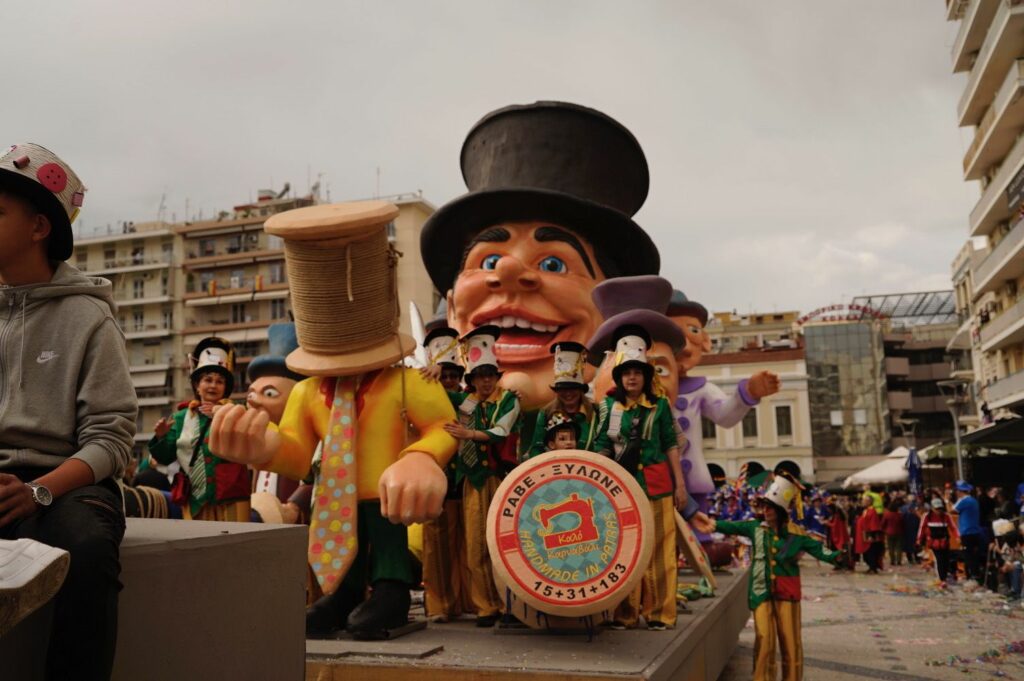 Πατρινό Καρναβάλι 2024: Δείτε ΦΩΤΟ από τη Μεγάλη Παρέλαση της Κυριακής