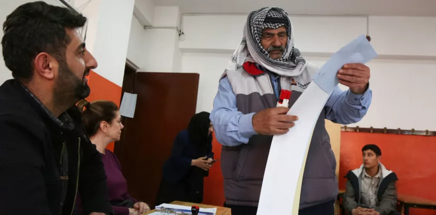 Τουρκία-Δημοτικές Εκλογές: Έκλεισαν οι κάλπες - Αντίστροφη μέτρηση για τα αποτελέσματα