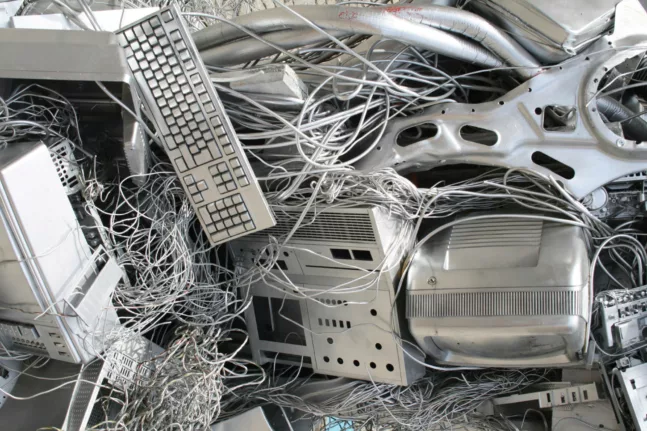 Τεράστια αύξηση των ηλεκτρονικών αποβλήτων σε 12 χρόνια