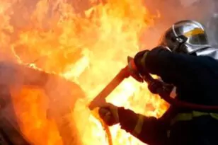Πάτρα: Φωτιά σε αυτοκίνητο σε τούνελ της μίνι Περιμετρικής