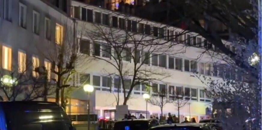 Συναγερμός σε νοσοκομείο στη Γερμανία: 65χρονη έπιασε 15 ομήρους
