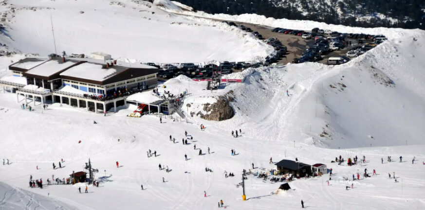 Βόρεια Ιταλία: Αντιμέτωπη με σφοδρή καταιγίδα - Χιονοστιβάδες έθαψαν κοιλάδες στις Άλπεις - ΦΩΤΟ - ΒΙΝΤΕΟ