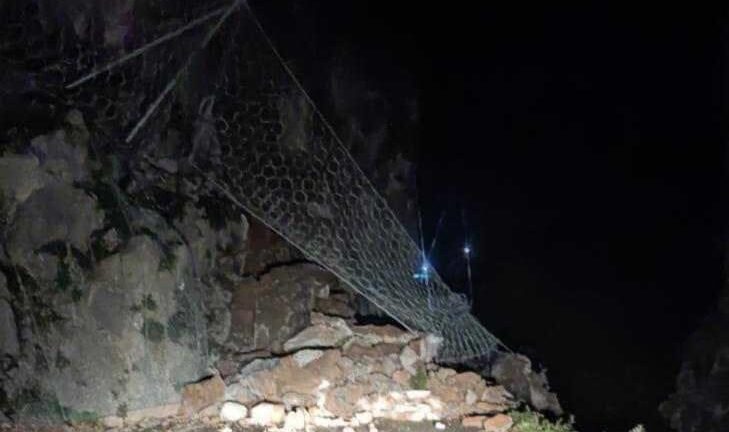 Ρέθυμνο: Μεγάλη κατολίσθηση στο φαράγγι του Κοτσιφού, έκλεισε ο δρόμος - ΦΩΤΟ