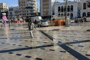 Πάτρα: Οι εργαζόμενοι στην καθαριότητα έκαναν "γυαλί" την πόλη μετά τις καρναβαλικές εκδηλώσεις της Παρασκευής