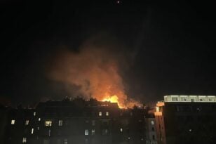 ΒΙΝΤΕΟ - Λονδίνο: Καρέ-καρέ η μάχη των πυροσβεστών σε πολυκατοικία στο Κένσινγκτον