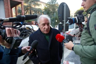 Ιταλία: Κατασχέθηκαν 18 εκατ. ευρώ αδήλωτων δωρεών του Μπερλουσκόνι σε καταδικασμένο για μαφία