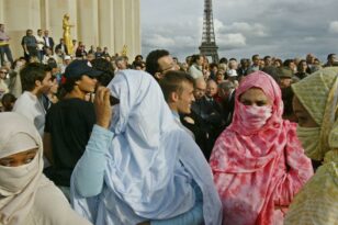 Γαλλία: Μουσουλμανικές ενώσεις ετοιμάζονται να κατέβουν στις ευρωεκλογές του Ιουνίου