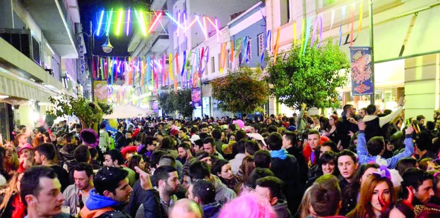 Πατρινό Καρναβάλι 2024: Ετοιμασίες για κόσμο, αλλά μικρό μπάτζετ στην Εστίαση - Περιμένουν πελατεία αλλά όχι μεγάλα κέρδη