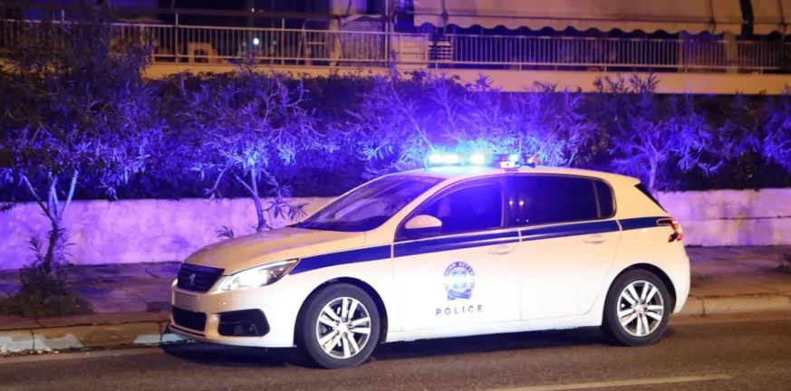 Χαλάνδρι: Ενοπλη ληστεία σε εστιατόριο -Αναζητούνται τέσσερα άτομα
