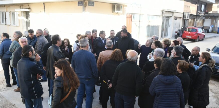 Πάτρα: Με κατοίκους των Προσφυγικών συναντήθηκε ο Πελετίδης - Ποια λύση προκρίθηκε για την οδό Κωστάκη