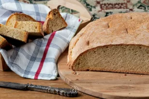Για ποιο λόγο μπορεί να νιώσουμε φούσκωμα όταν τρώμε ψωμί