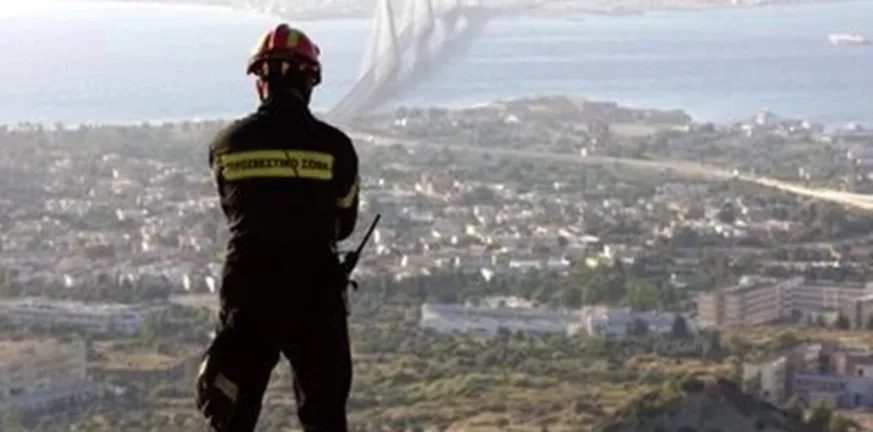Αχαΐα: «Υπεράριθμοι» οι Πυροσβέστες - Ερχονται μεταθέσεις την ώρα που «στενάζουν» οι υπηρεσίες