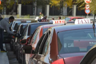 Πάτρα: Απολογισμός των αυτοκινητιστών για το Καρναβάλι - Μείωση κίνησης 20% είδαν τα ταξί