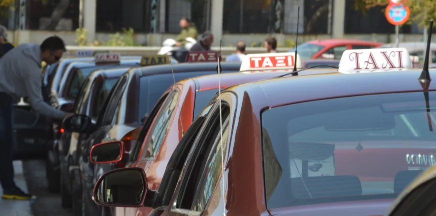 Πάτρα: Απολογισμός των αυτοκινητιστών για το Καρναβάλι - Μείωση κίνησης 20% είδαν τα ταξί