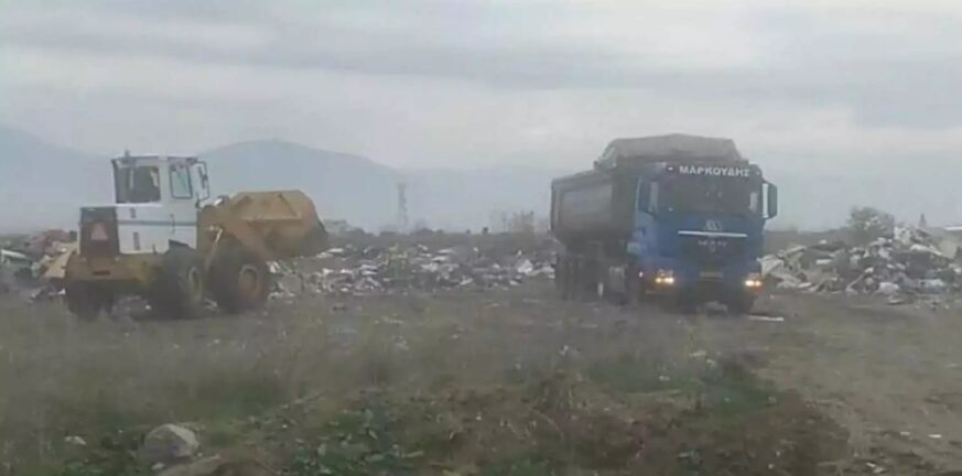 Θεσσαλονίκη: Πάνω από 360 τόνοι αποβλήτων – σκουπιδιών απομακρύνθηκαν από τα Τσαΐρια στην Περαία