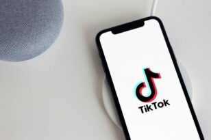 ΗΠΑ: Ο πρώην υπουργός Οικονομικών Στίβεν Μνούτσιν δήλωσε πως θέλει να εξαγοράσει το TikTok