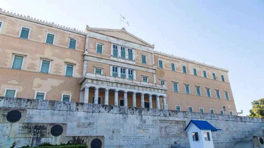 Hellenic Parliament: Restoration work begins on the historic palace