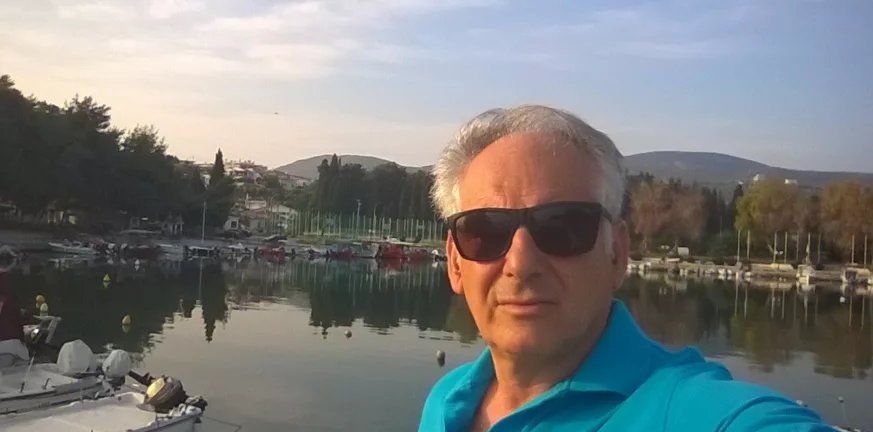 Θόδωρος Κανελλόπουλος στον Peloponnisos FM 104,1: «Μας είχαν υποσχεθεί την πισίνα στο Ειδικό σχολείο»