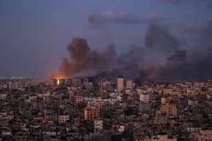 Βομβαρδισμοί και μάχες στη Γάζα – Εχθροπραξίες στα σύνορα Ισραήλ-Λιβάνου