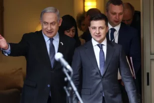 Ζελένσκι και Νετανιάχου «ευχαριστούν» τις ΗΠΑ για το πακέτο βοήθειας σε Ουκρανία και Ισραήλ - Η αντίδραση της Ρωσίας