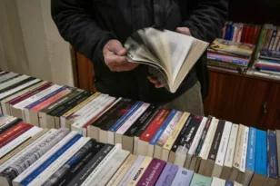 Ρωσία: Αλλάζουν τα δεδομένα στη χώρα, έλεγχος στο περιεχόμενο των βιβλίων που κυκλοφορούν