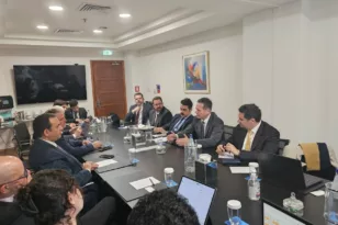 ΑΔΜΗΕ - Μάνος Μανουσάκης: Επιτάχυνση της διασύνδεσης με Κύπρο ζήτησε το Ισραήλ