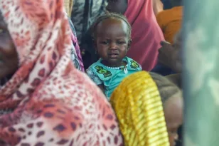 ΟΗΕ: Το Παγκόσμιο Επισιτιστικό Πρόγραμμα διένειμε διατροφική βοήθεια στο Νταρφούρ – Ο λιμός καραδοκεί στο Σουδάν