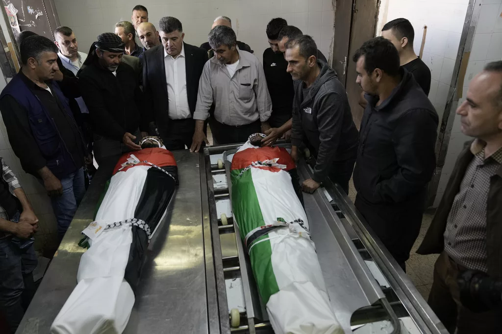 Two people have been killed in the ongoing Israeli raid in the West Bank
 – 2024-04-22 15:19:28