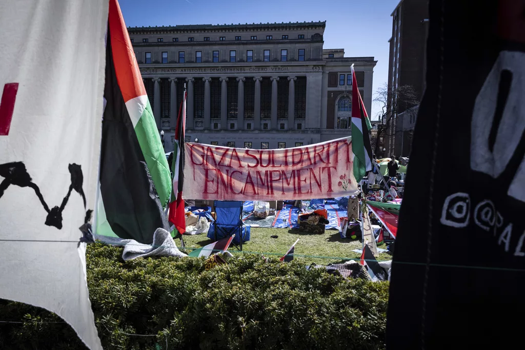 Columbia: Penalties for pro-Palestinian students who refuse to leave the tents